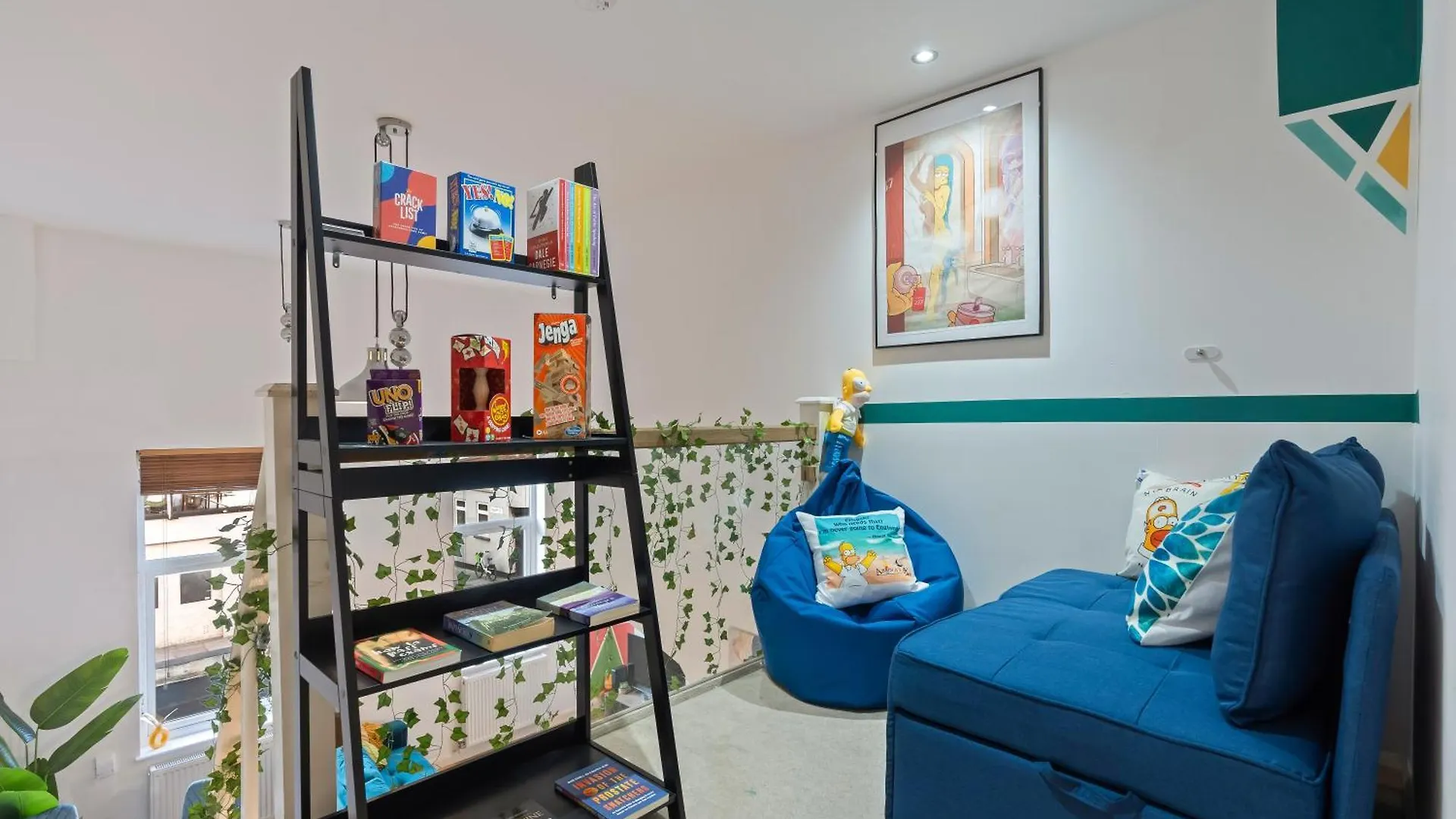 1Br Loft Apartment - Liverpool Street Sleeps 5 - The Simpsons Themed London