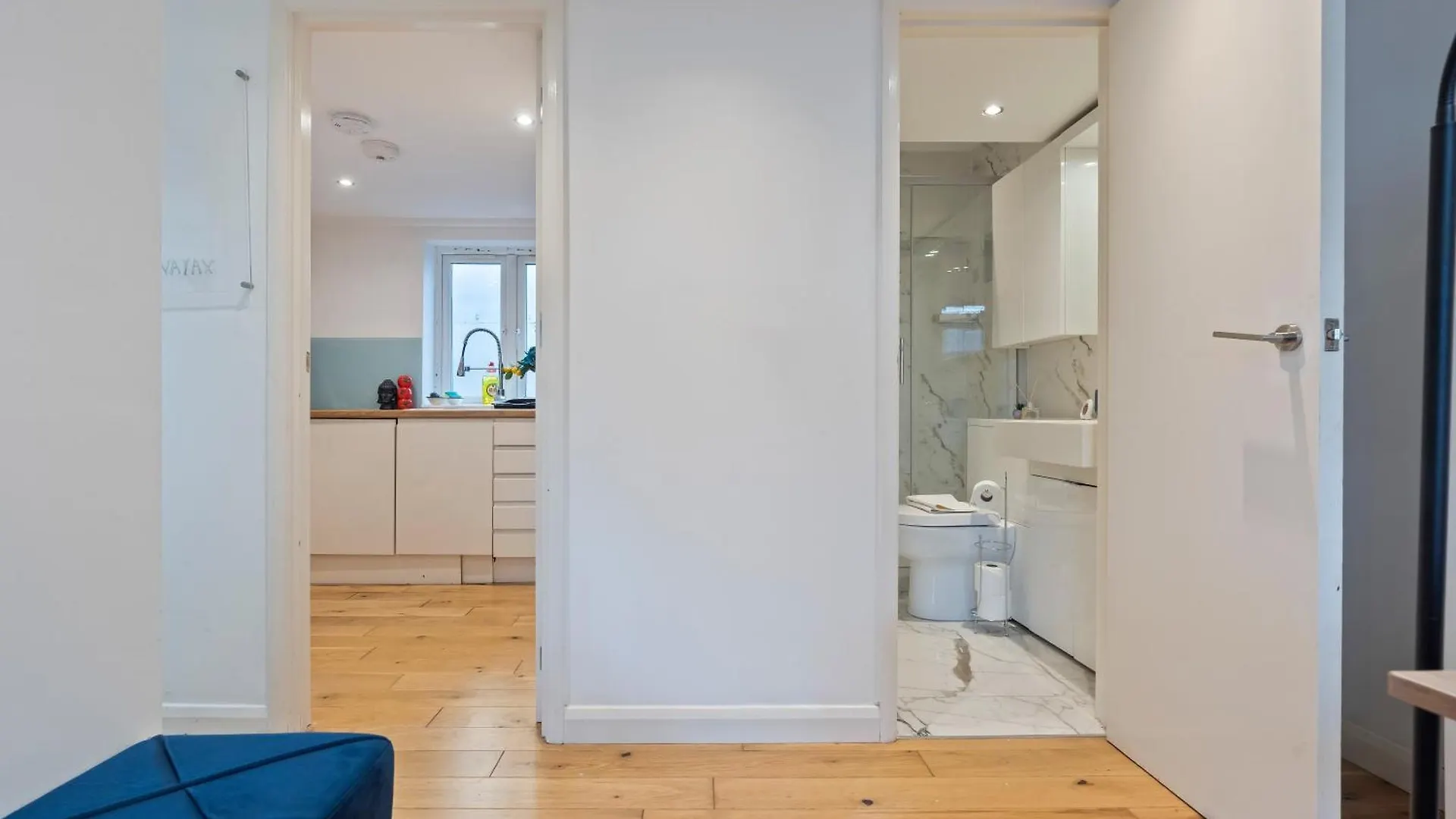 1Br Loft Apartment - Liverpool Street Sleeps 5 - The Simpsons Themed London 0*,  United Kingdom